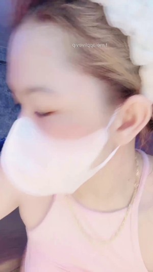 Hot Idol Thảo Hiền bưởi khủng dạo này nắn bóp nhiều nên hơi xệ – Thaohien02 show vú