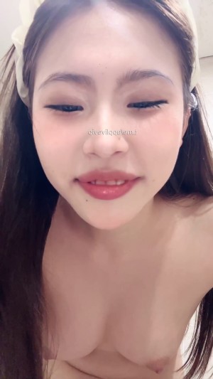 Bích Thảo(Bicthao) YYlive trải nghiệm con chim giả mới mua – clip hot BicThao